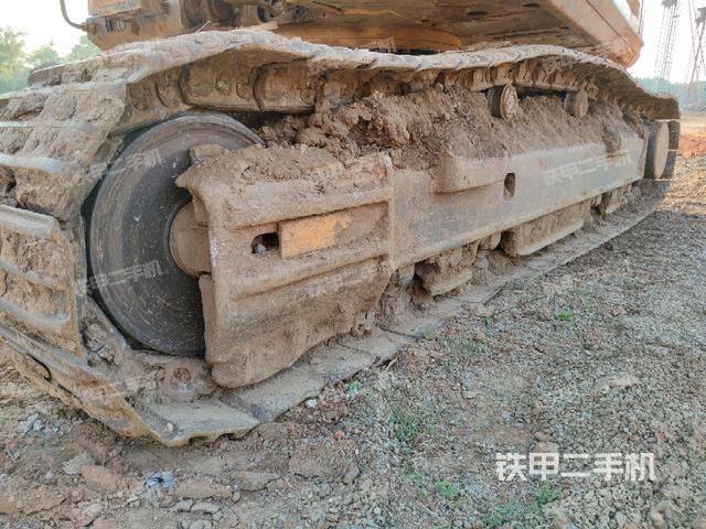 左側(cè)履帶整體?(行走機構(gòu)) 左側(cè)履帶整體?(行走機構(gòu))