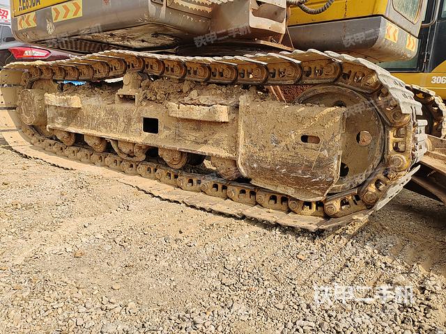 單側(cè)履帶整體（整機外觀）