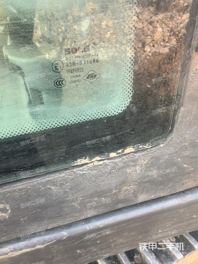 后窗玻璃角標(biāo)（駕駛室部分）