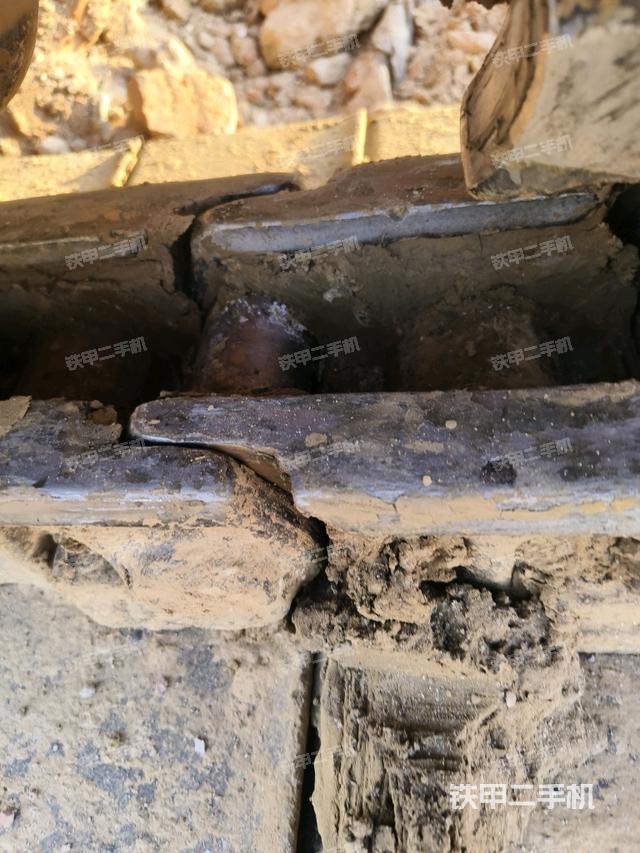 左側(cè)行走馬達(dá)蓋板（行走機(jī)構(gòu)）