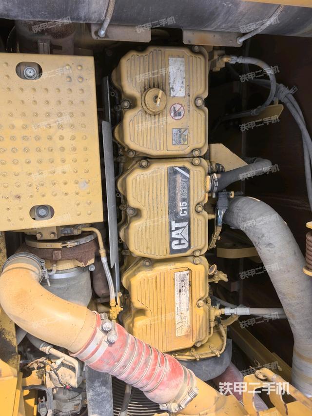 發(fā)動機(jī)整體俯視(整機(jī)外觀) 發(fā)動機(jī)整體俯視(整機(jī)外觀)