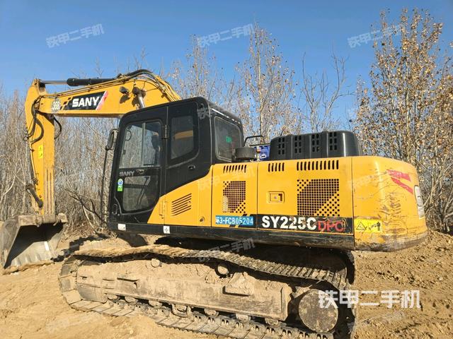 三一重工SY205C挖掘机的设备实拍-第3张实拍照片