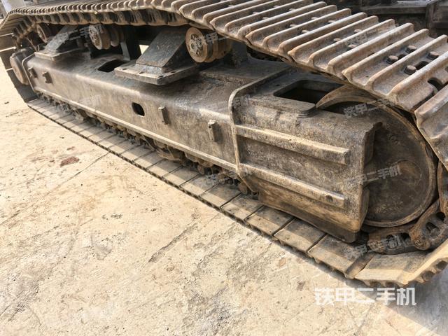 左導(dǎo)向輪（行走機(jī)構(gòu)）