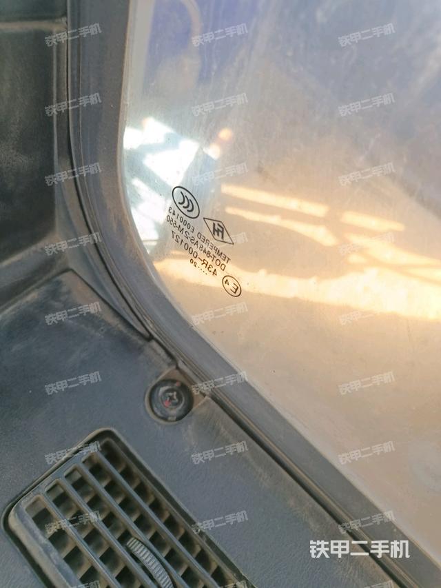 后窗玻璃角標(biāo)（駕駛室部分）