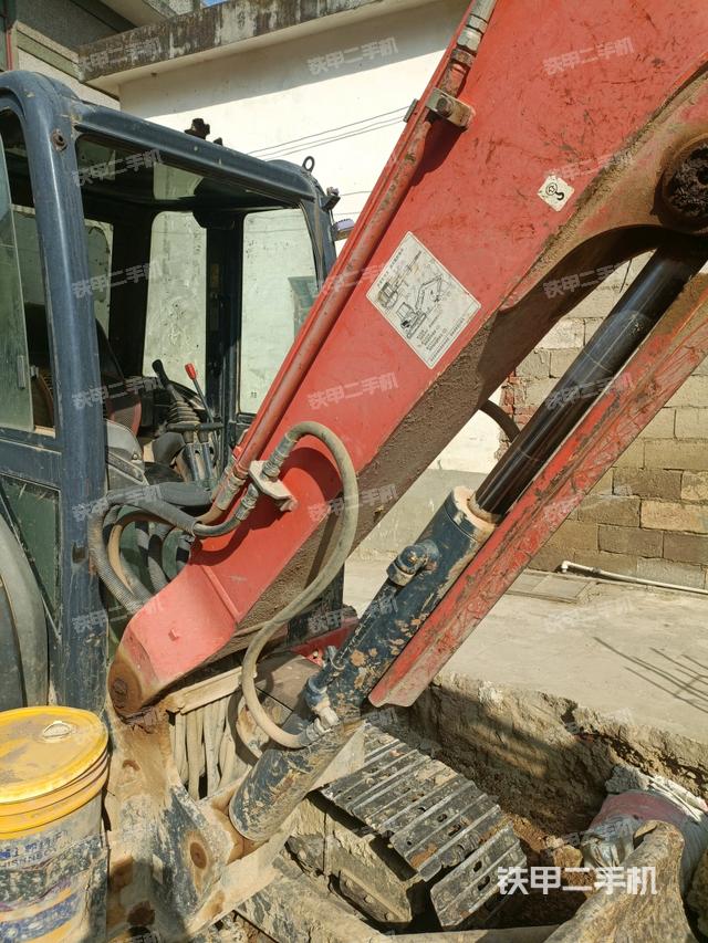 小臂整體右前（工作和回轉(zhuǎn)裝置）