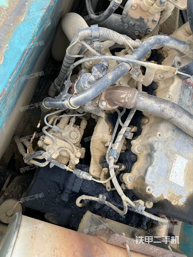 氣門室蓋螺絲特寫（上車部件）