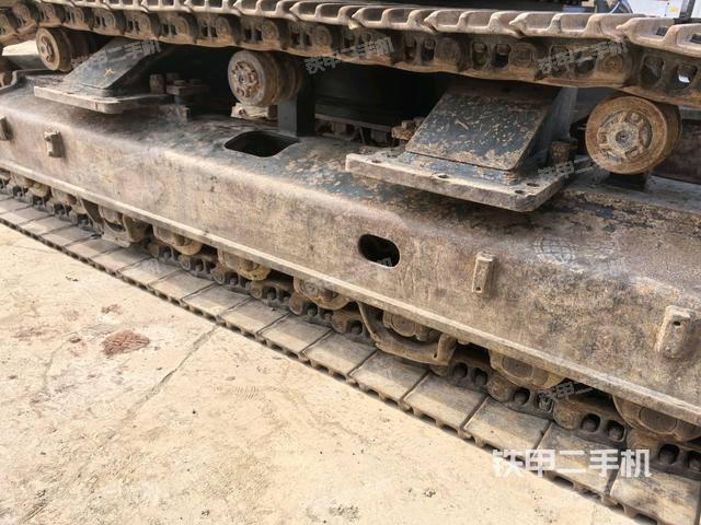 左側(cè)行走馬達(dá)蓋板（行走機(jī)構(gòu)）