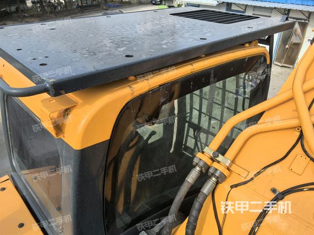 駕駛室頂部俯視（上車部件）