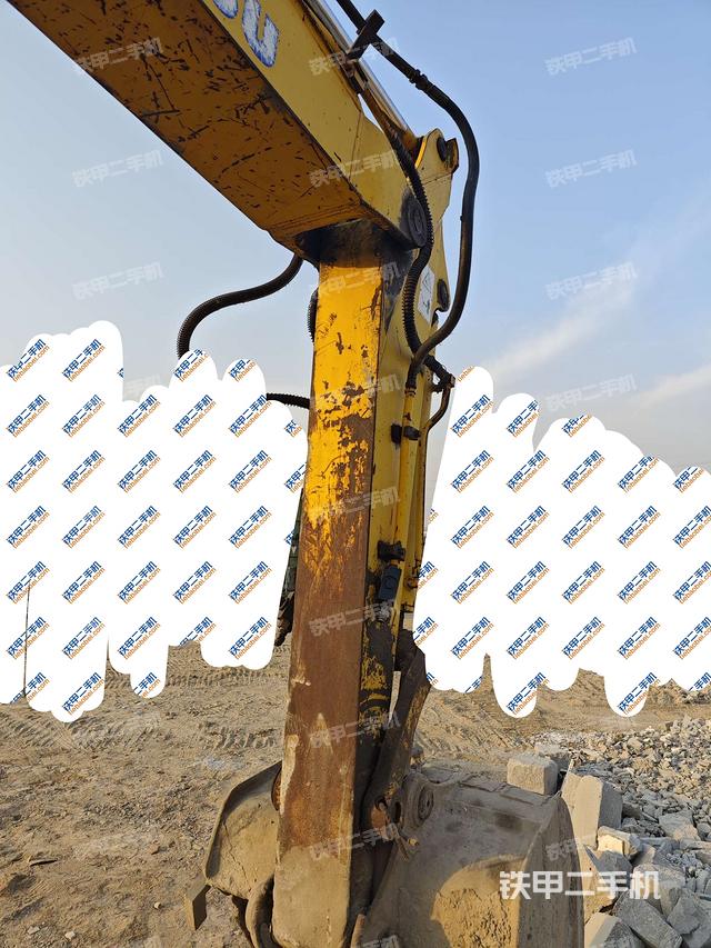 小臂整體右前（工作和回轉(zhuǎn)裝置）