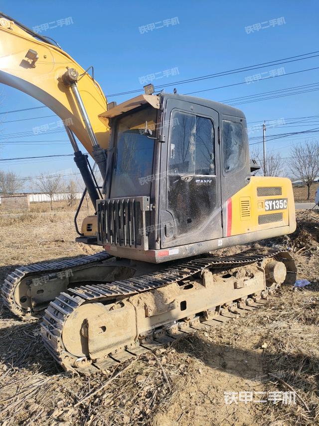 駕駛室整體（整機(jī)外觀）