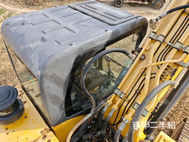 駕駛室頂部（整機(jī)外觀）