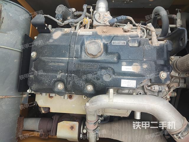 发动机整体俯视(整机外观) 发动机整体俯视(整机外观)