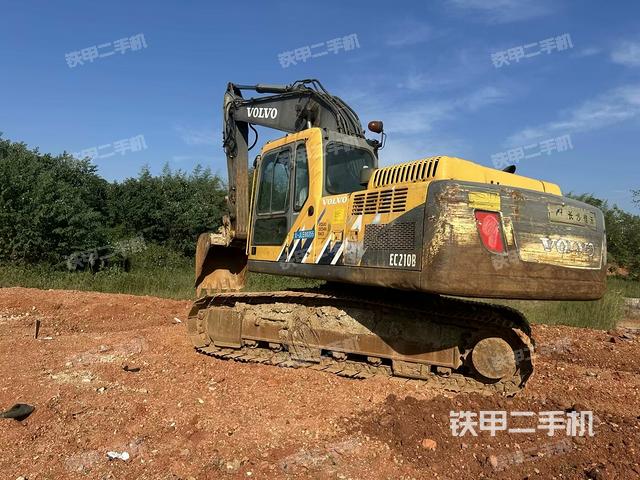 左后45(整機(jī)外觀) 左后45(整機(jī)外觀)