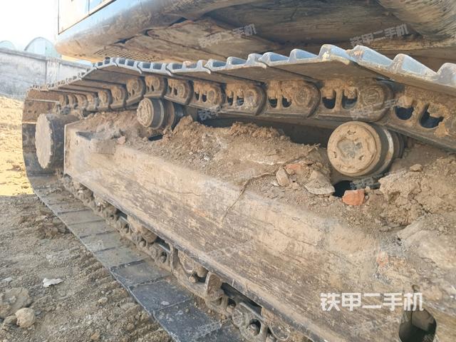 左側(cè)行走馬達(dá)蓋板（行走機(jī)構(gòu)）