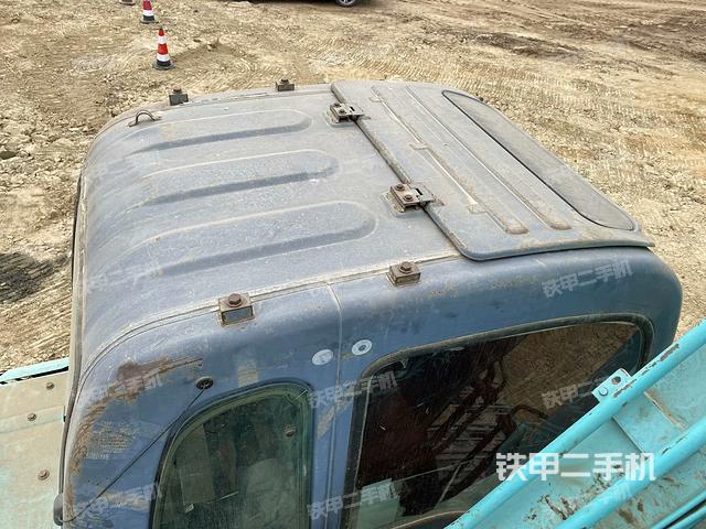 駕駛室頂部俯視（上車部件）