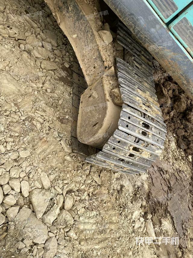 左側(cè)行走馬達(dá)蓋板（行走機(jī)構(gòu)）