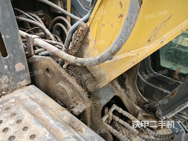 大臂根部?斜視（工作和回轉(zhuǎn)裝置）