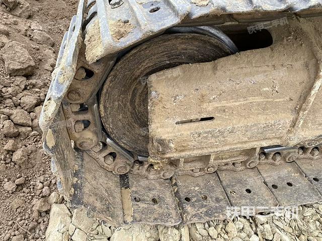 左導(dǎo)向輪（行走機(jī)構(gòu)）