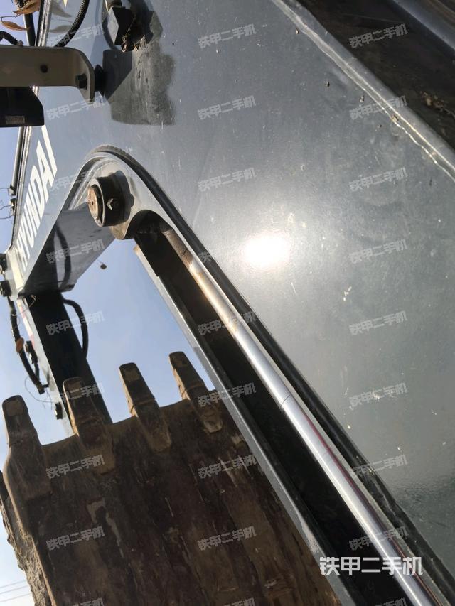 大臂背部俯視（工作和回轉(zhuǎn)裝置）