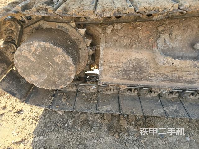 右導(dǎo)向輪（行走機(jī)構(gòu)）