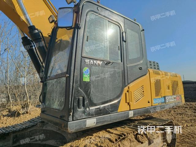 駕駛室左前45度（駕駛室部分）