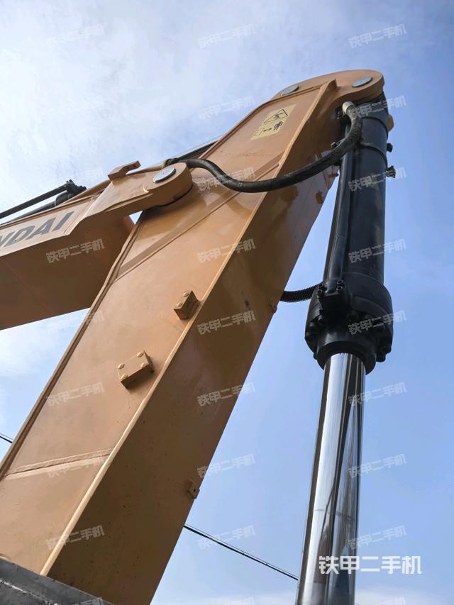 小臂整體左后（工作和回轉(zhuǎn)裝置）