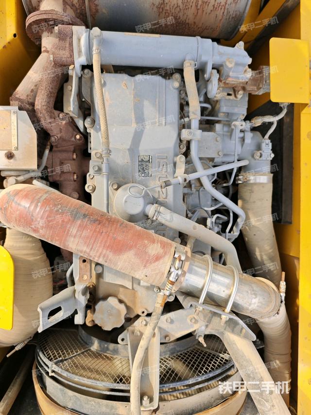 發(fā)動(dòng)機(jī)整體俯視（整機(jī)外觀）