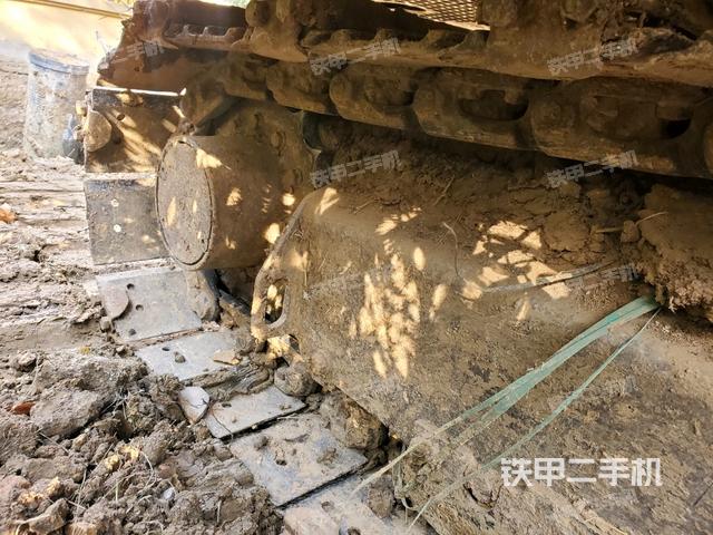 右側(cè)行走馬達蓋板（行走機構(gòu)）