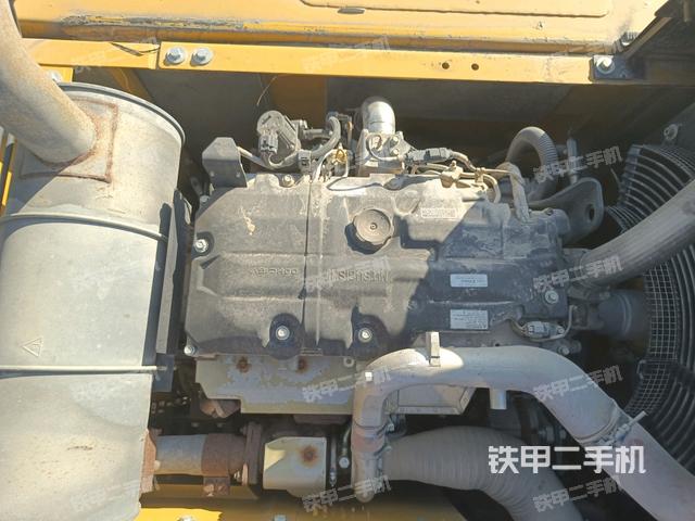 發(fā)動(dòng)機(jī)室（上車部件）