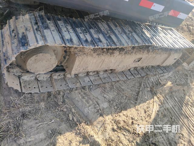 右側(cè)履帶整體?（行走機(jī)構(gòu)）