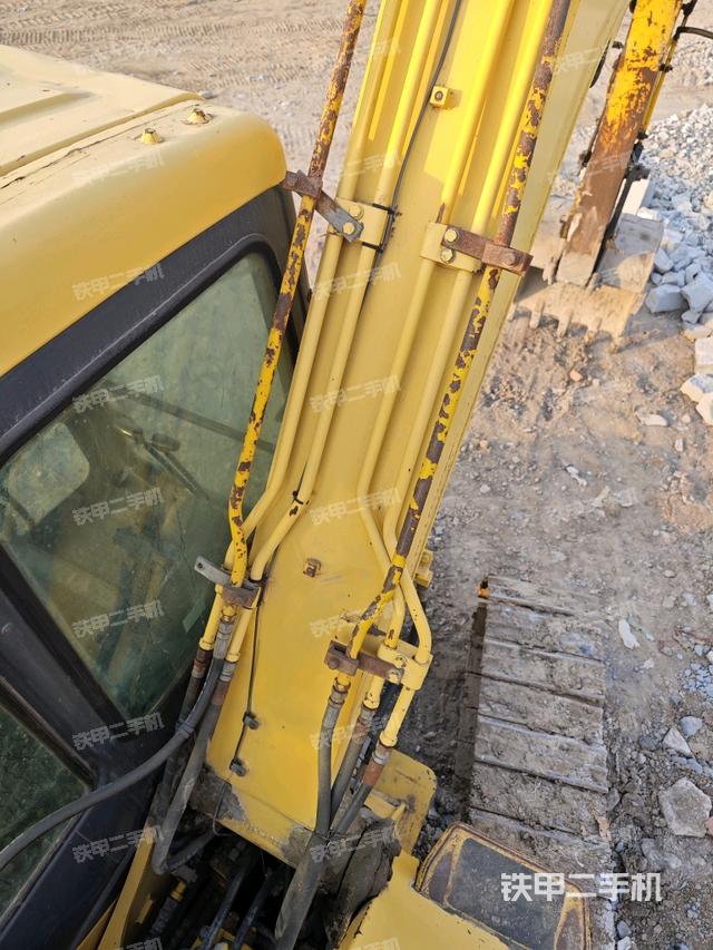 大臂背部俯視（工作和回轉(zhuǎn)裝置）