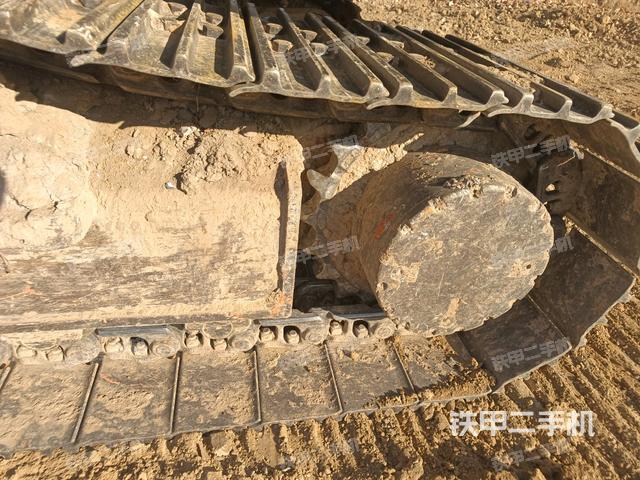 右驅(qū)動(dòng)輪（行走機(jī)構(gòu)）