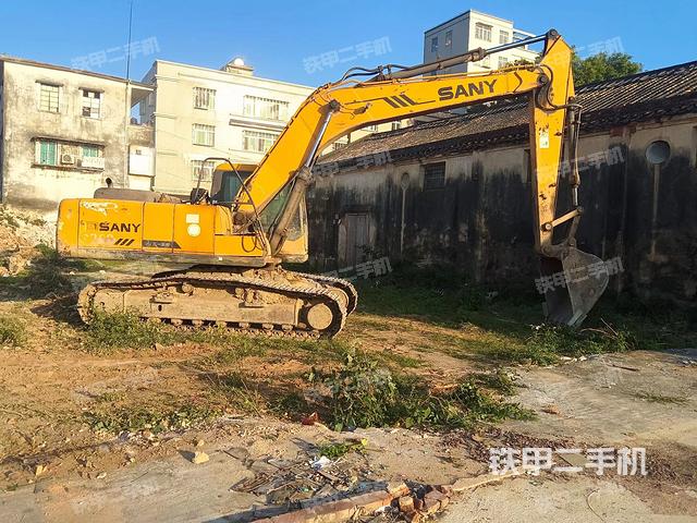 三一重工SY215C-8S挖掘机