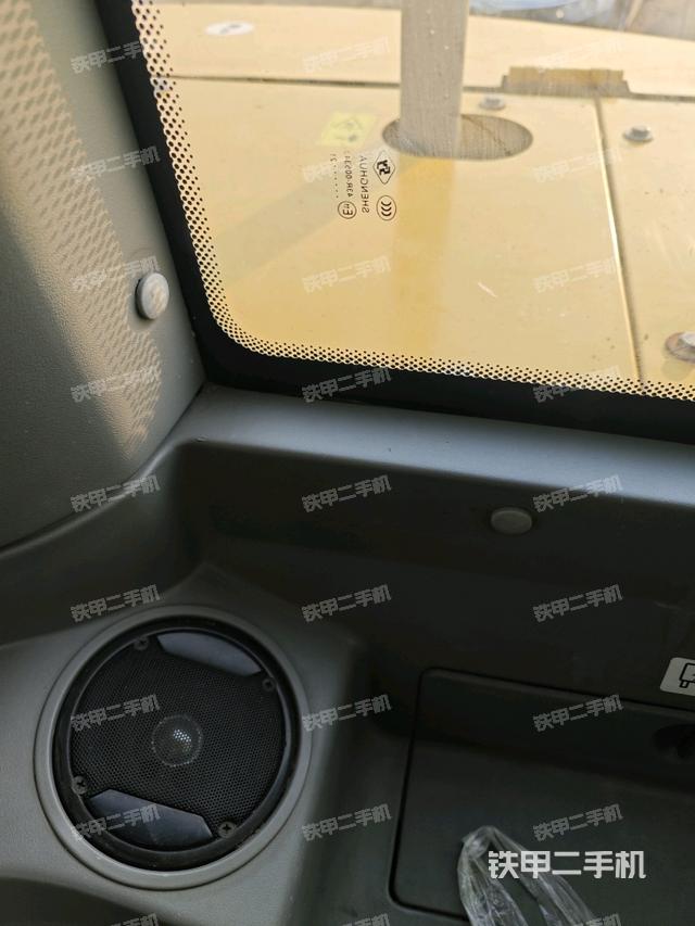 后窗玻璃角標(biāo)（駕駛室部分）