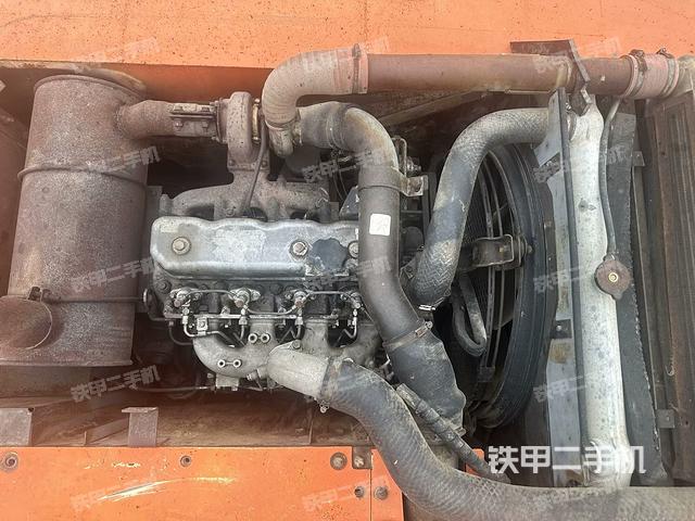 發(fā)動(dòng)機(jī)整體俯視(整機(jī)外觀) 發(fā)動(dòng)機(jī)整體俯視(整機(jī)外觀)
