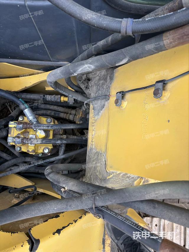 回轉(zhuǎn)馬達(dá)（上車部件）