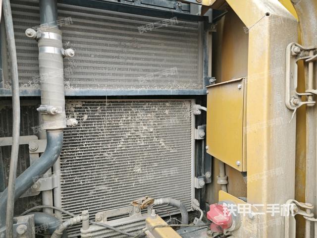 散熱器正面（大件艙室）