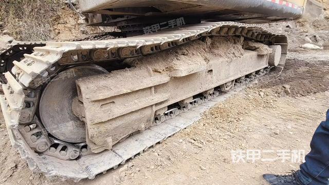 单侧履带整体（整机外观）