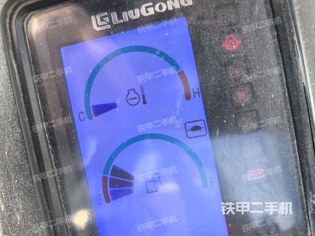 小時(shí)表(駕駛室部分) 小時(shí)表(駕駛室部分)