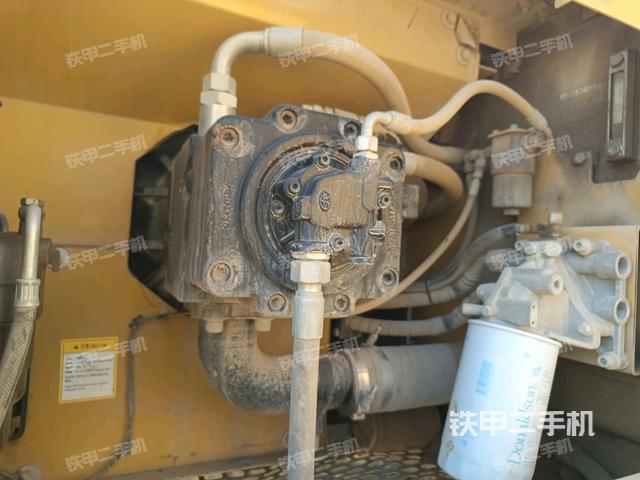 液壓泵斜45?左（大件艙室）