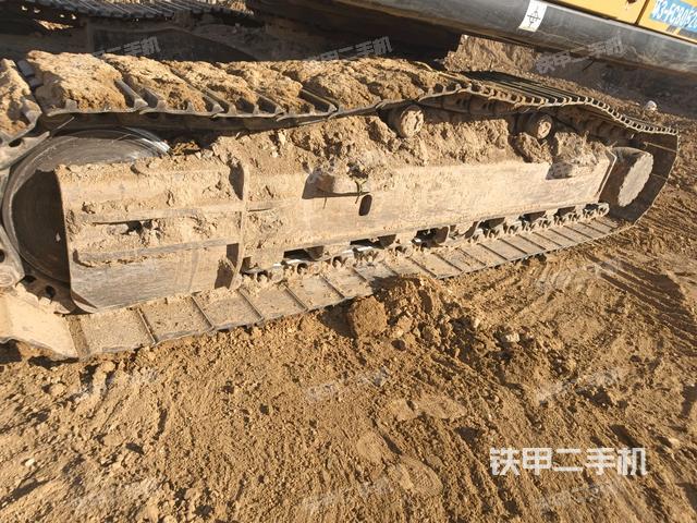 左側(cè)履帶整體?（行走機(jī)構(gòu)）