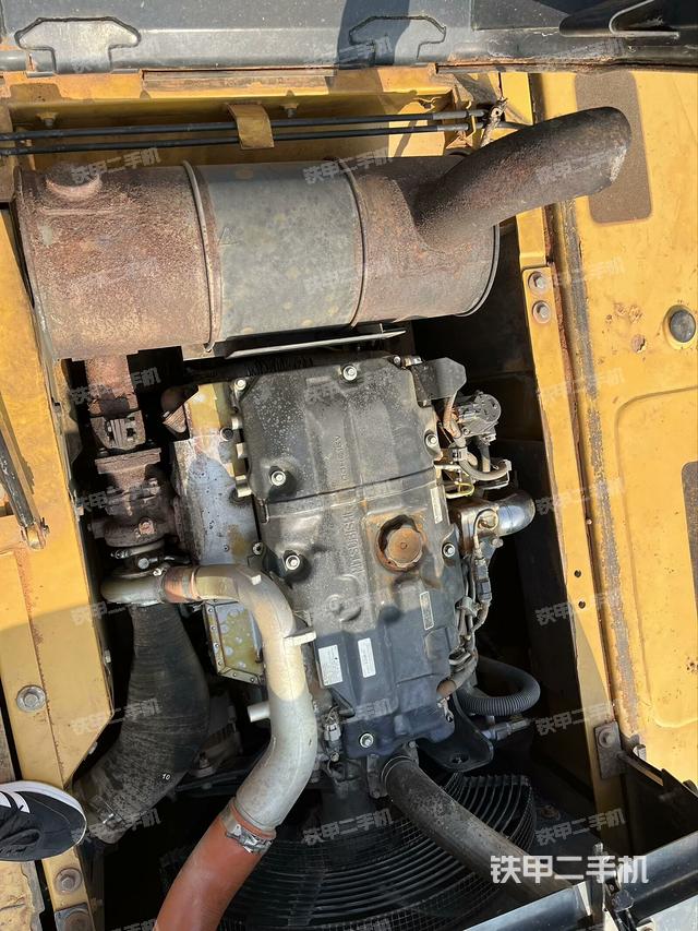 發(fā)動機室(上車部件) 發(fā)動機室(上車部件)