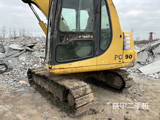 ?駕駛室正側(cè)（駕駛室部分）