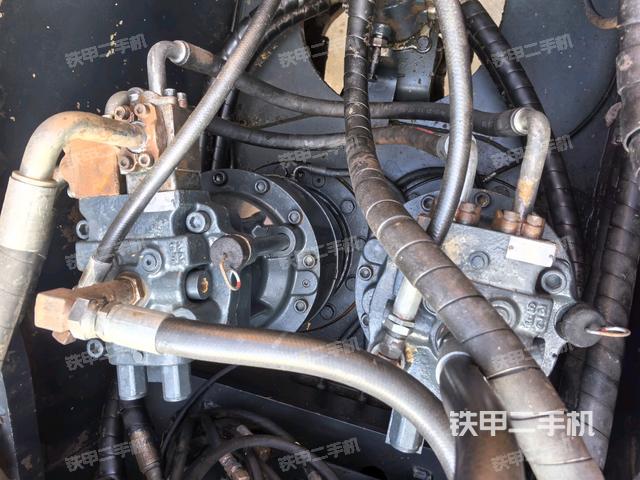 回轉(zhuǎn)馬達(dá)（上車部件）