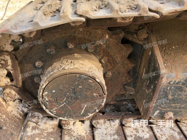 左側(cè)行走馬達(dá)蓋板（行走機(jī)構(gòu)）