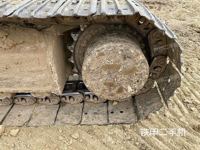 右驅(qū)動(dòng)輪（行走機(jī)構(gòu)）