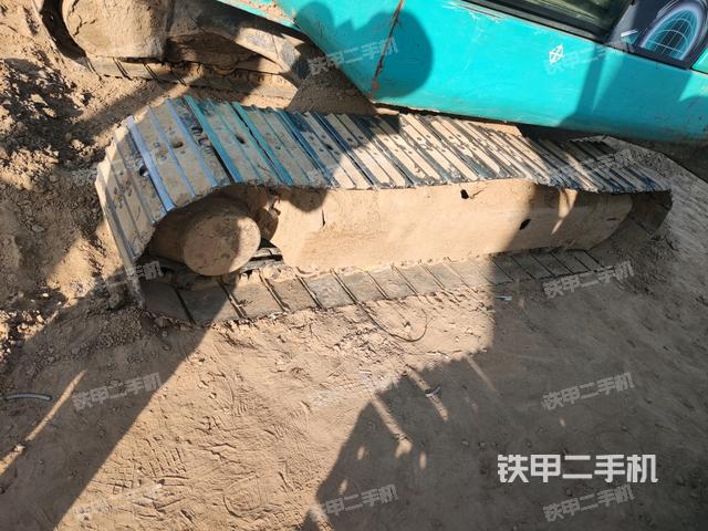 左側(cè)履帶整體?（行走機構(gòu)）