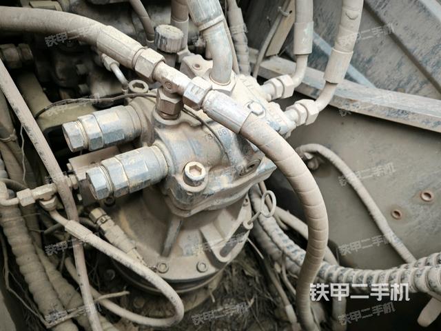 回轉(zhuǎn)馬達(dá)（上車部件）