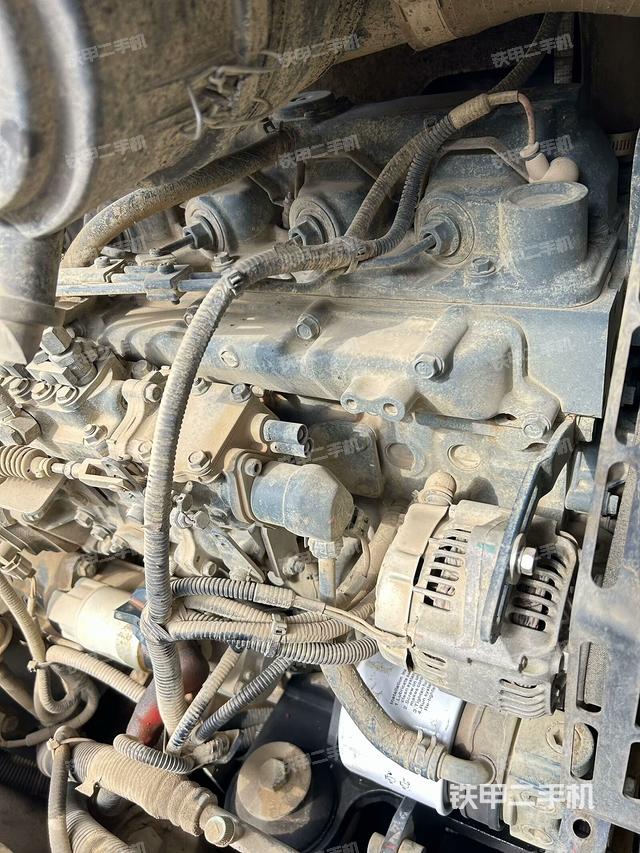 發(fā)動(dòng)機(jī)室(上車部件) 發(fā)動(dòng)機(jī)室(上車部件)