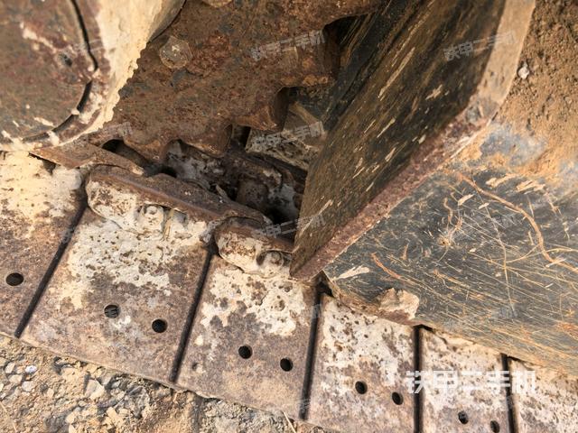 左驅(qū)動(dòng)輪（行走機(jī)構(gòu)）